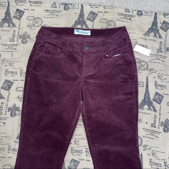Old Navy Sweetheart NWT! Pop-Color Corduroy Flare Pant Size 4 - Picture 4 of 13